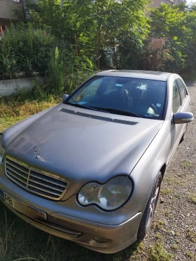 Mercedes-Benz C 180, снимка 4