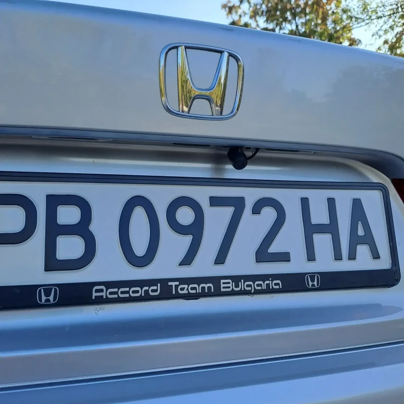 Honda Accord 2.0 бензин-газ, снимка 16 - Автомобили и джипове - 47388146