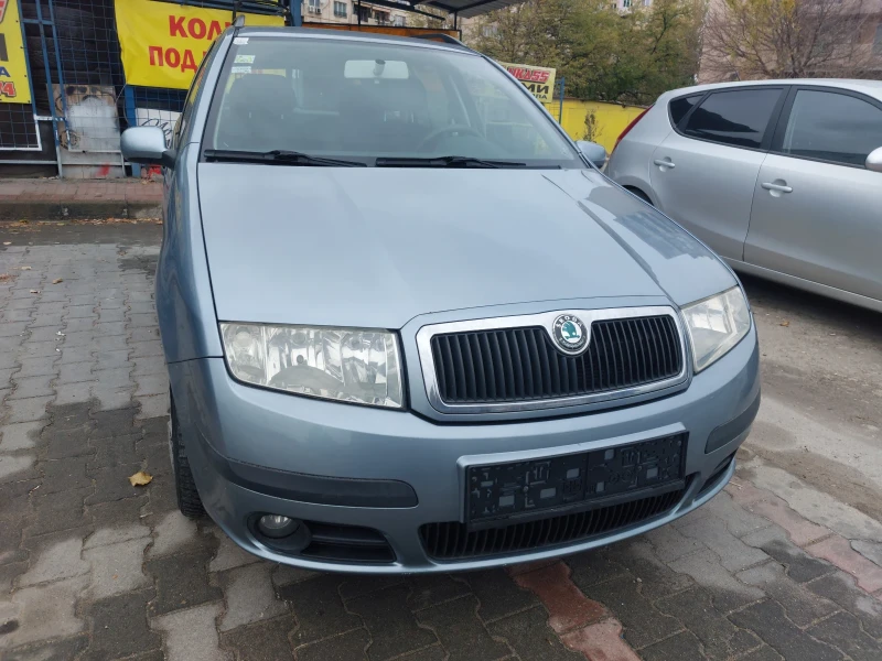 Skoda Fabia 1.4 бензин клима , снимка 2 - Автомобили и джипове - 47989267