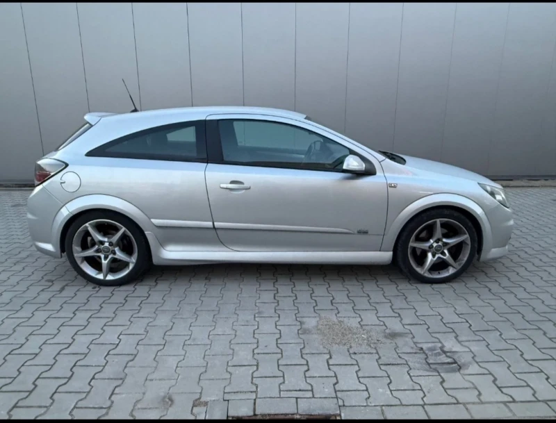 Opel Astra Gtc Turbo, снимка 4 - Автомобили и джипове - 48348035