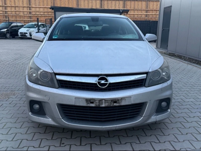 Opel Astra Gtc Turbo, снимка 5 - Автомобили и джипове - 48348035