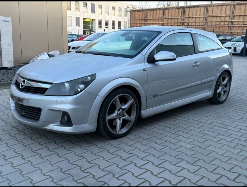 Opel Astra Gtc Turbo, снимка 1 - Автомобили и джипове - 48348035