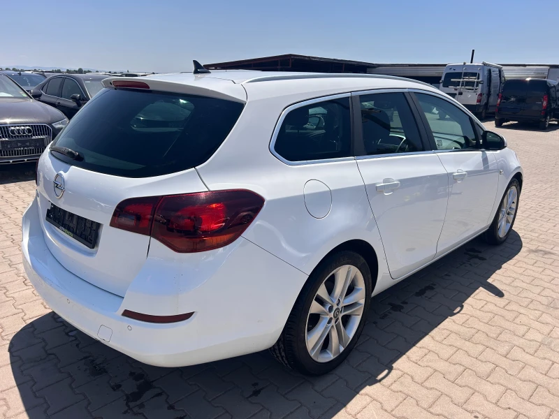 Opel Astra 1.4i NAVI EURO 5, снимка 6 - Автомобили и джипове - 50808915