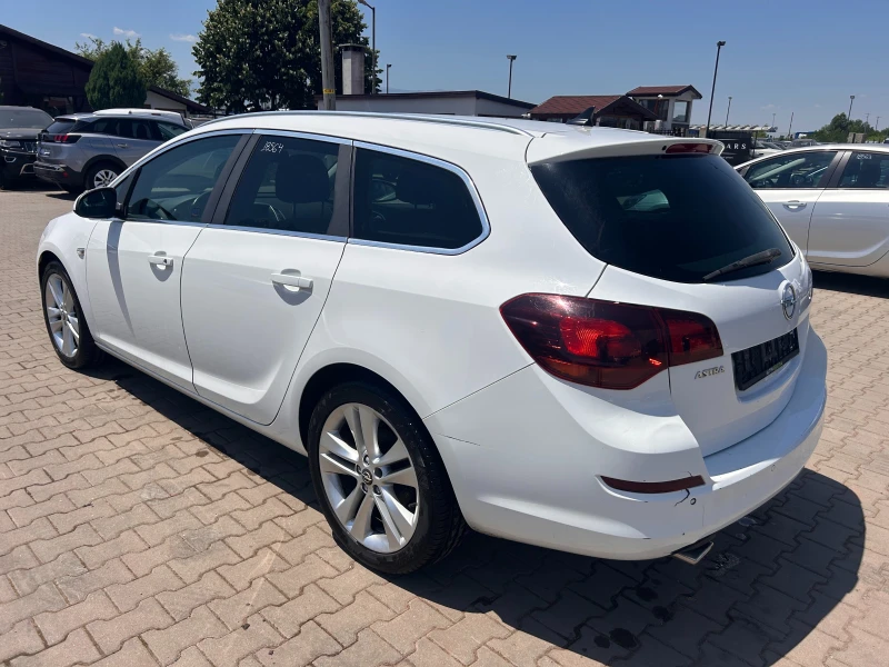 Opel Astra 1.4i NAVI EURO 5, снимка 8 - Автомобили и джипове - 50808915