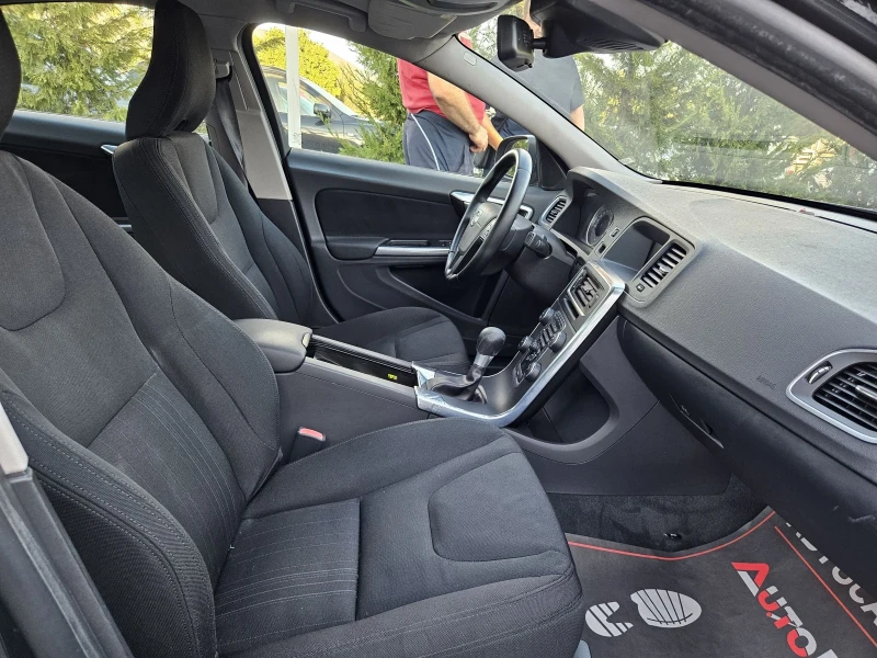 Volvo S60 1.6Drive-114kc= 6СКОРОСТИ= 162.000км= АВТОПИЛОТ , снимка 15 - Автомобили и джипове - 51827093