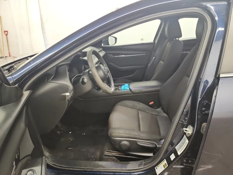 Mazda 3 * GX * CARFAX * БЕЗ ПЪРВОНАЧАЛНА ВНОСКА, снимка 5 - Автомобили и джипове - 52929604