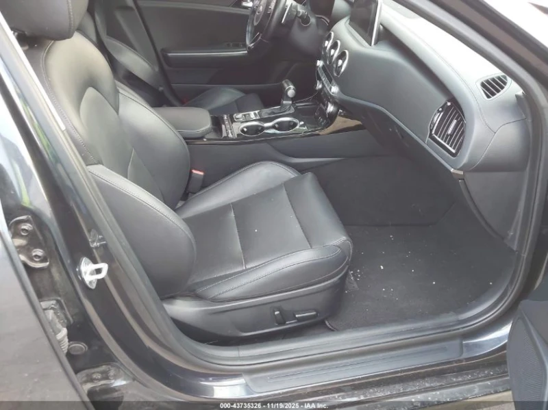 Kia Stinger 2.0L I-4 DI, DOHC, VVT, TURBO, 255HP Rear Wheel, снимка 10 - Автомобили и джипове - 53282470