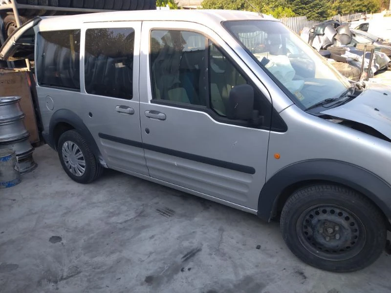 Ford Connect 1.8 CDTI , снимка 8 - Автомобили и джипове - 26327641