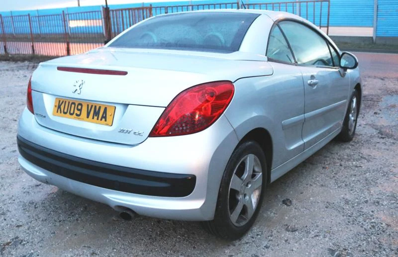 Peugeot 207 cc 1.6 16V, снимка 5 - Автомобили и джипове - 35122702