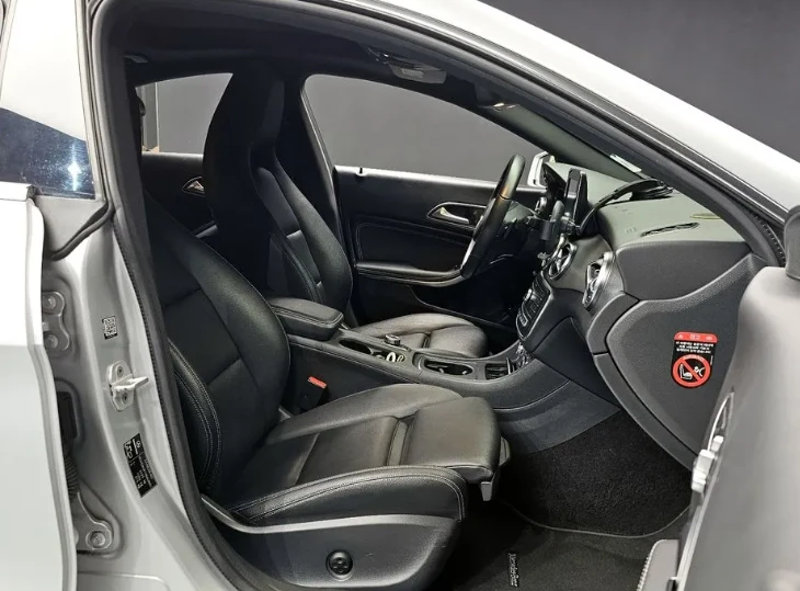 Mercedes-Benz CLA 250 2.5 4MATIC - изображение 8