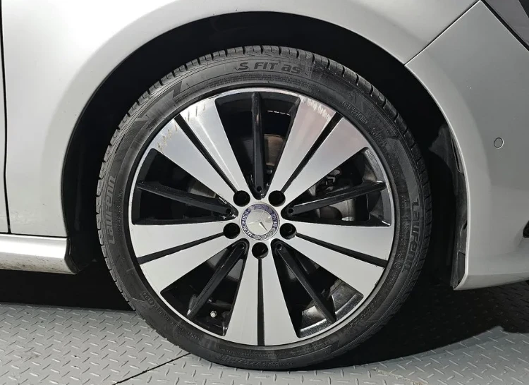 Mercedes-Benz CLA 250 2.5 4MATIC - изображение 5