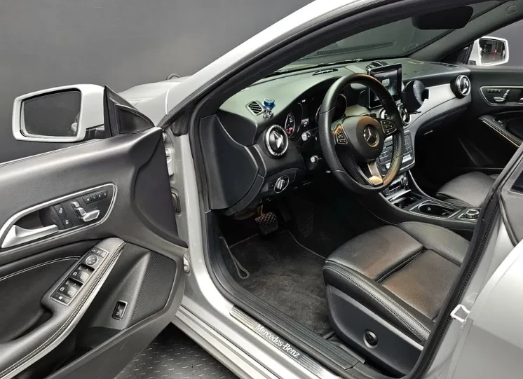 Mercedes-Benz CLA 250 2.5 4MATIC - изображение 6