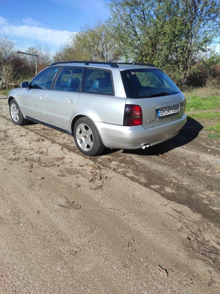 Audi A4 1.8Т Quattro , снимка 6 - Автомобили и джипове - 54292575