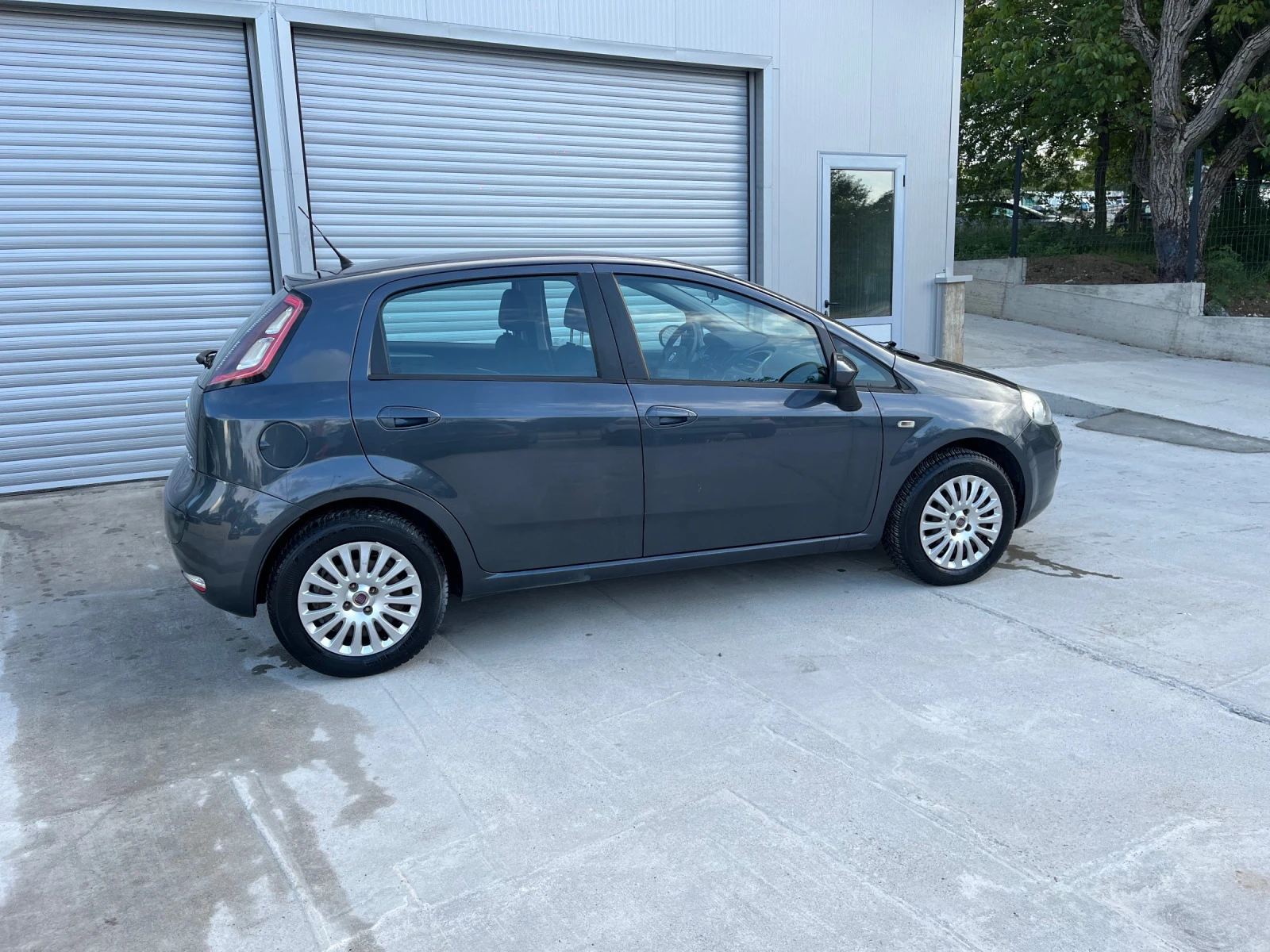 Fiat Punto 1.4 газ EVO - изображение 7