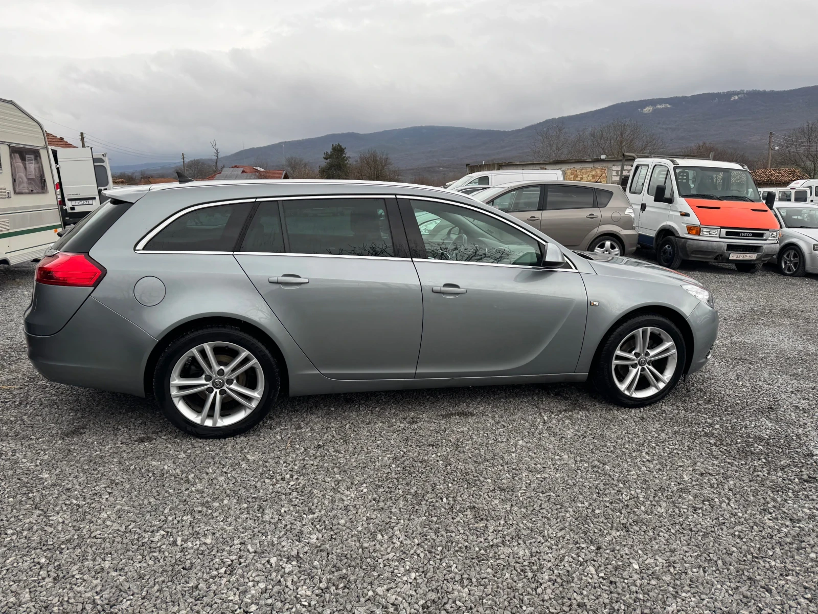 Opel Insignia 2.0 - изображение 4