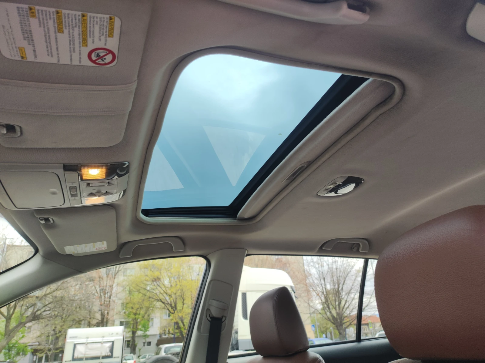 Subaru Outback 2.5i 167к.с. Автоматик bi fuel - изображение 10