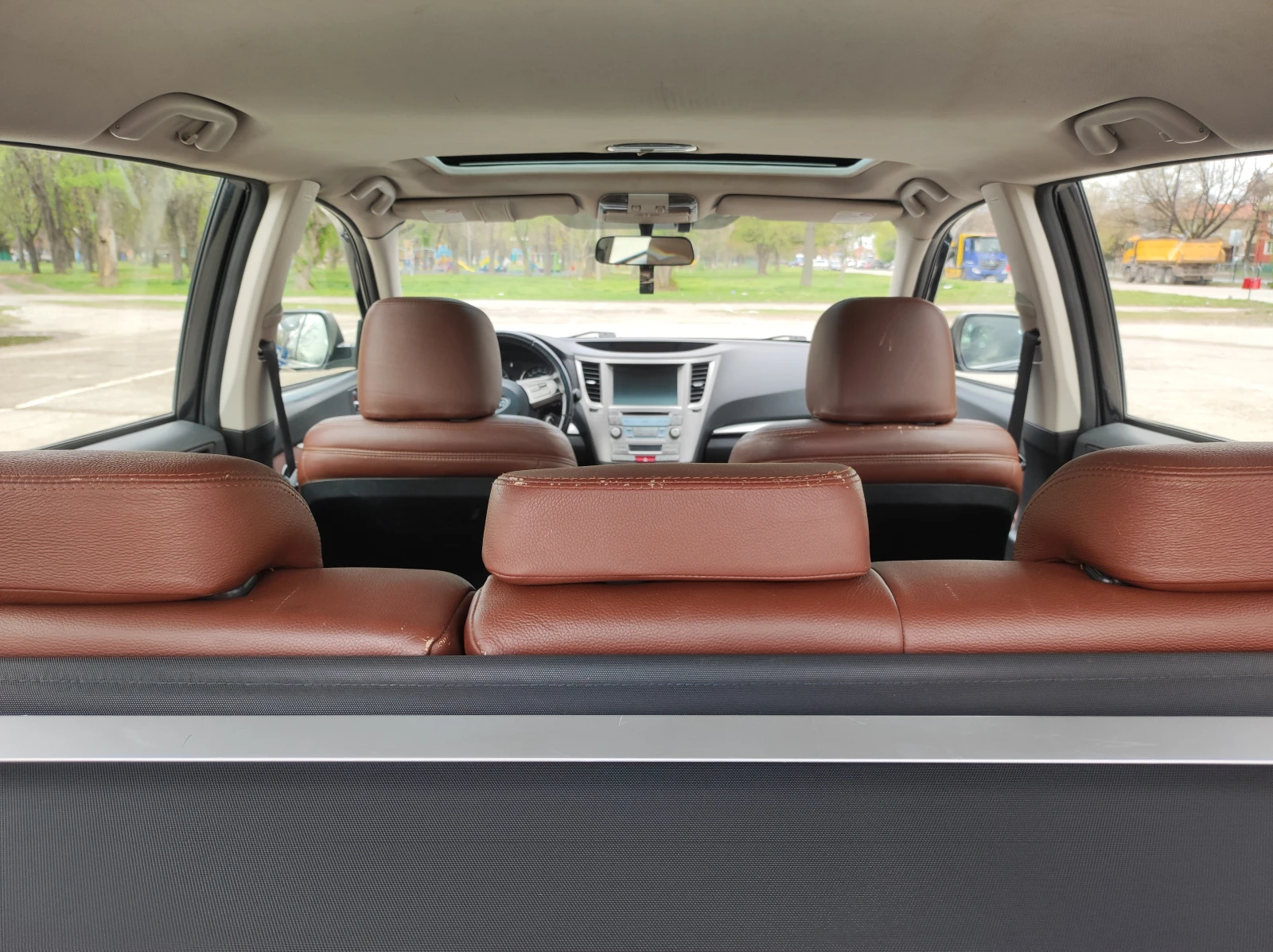 Subaru Outback 2.5i 167к.с. Автоматик bi fuel - изображение 7
