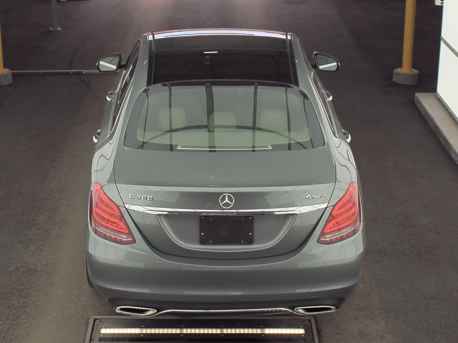Mercedes-Benz C 300 4MATIC Luxury* Burmester* LED* Кеyless* Пано*  - изображение 5