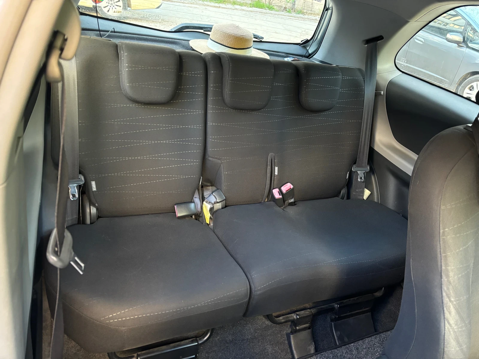 Toyota Yaris  - изображение 9