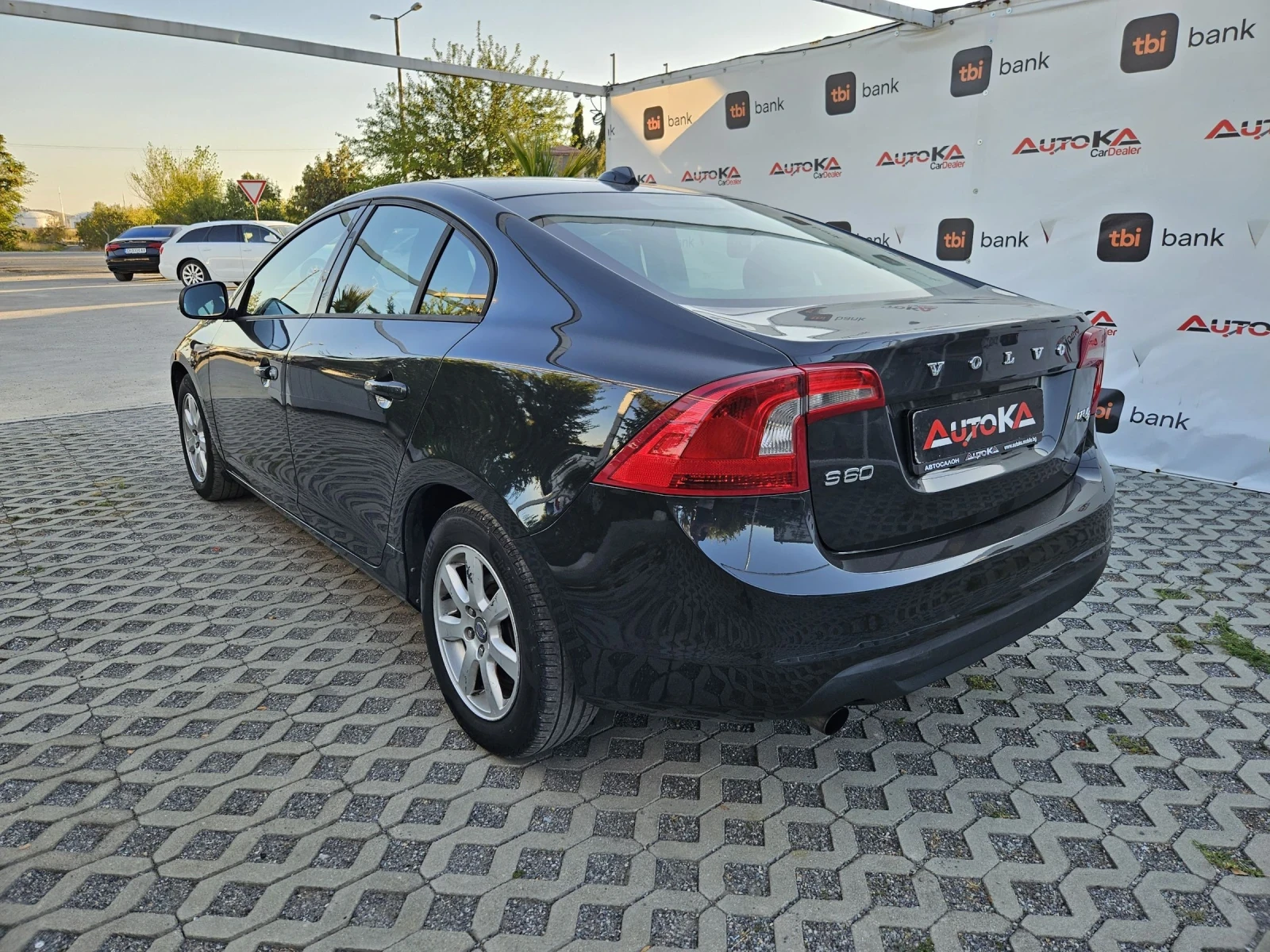 Volvo S60 1.6Drive-114kc= 6СКОРОСТИ= 162.000км= АВТОПИЛОТ  - изображение 5
