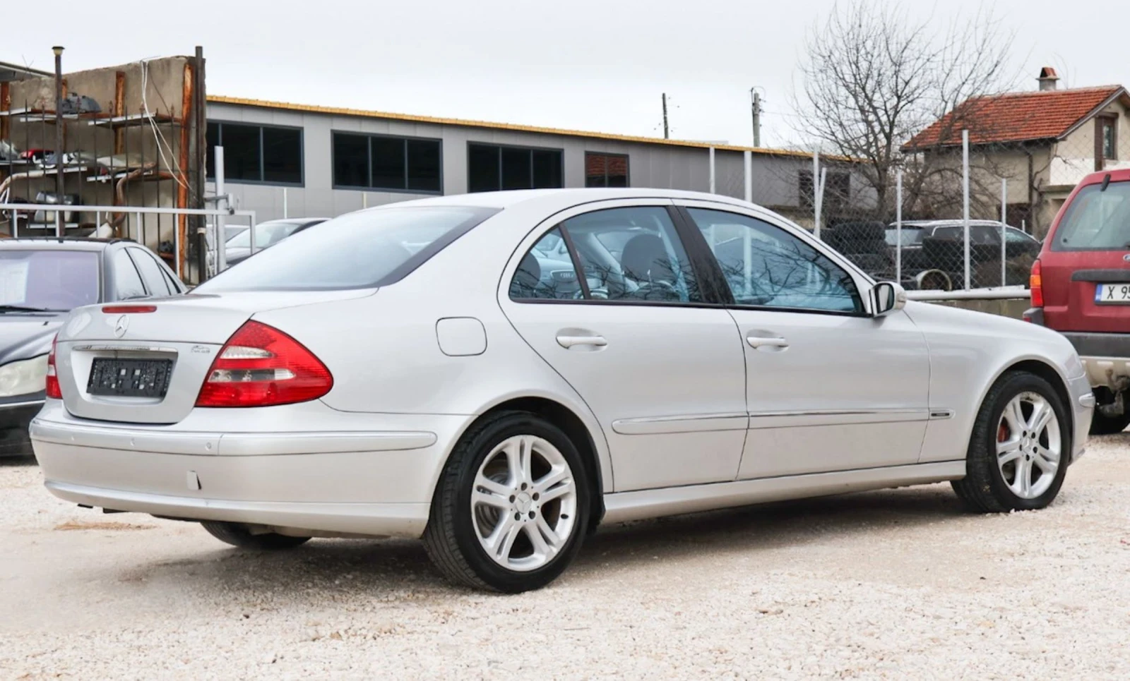 Mercedes-Benz E 320 Avangarde redovi - изображение 6