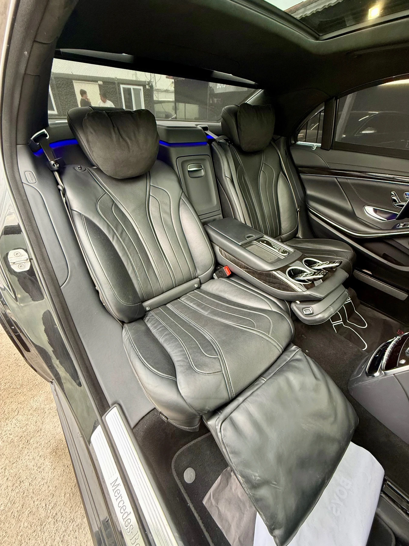 Mercedes-Benz S 350 Facelift* FULLMAX* Distronik* NigthVision* Телевиз, снимка 11 - Автомобили и джипове - 53719938