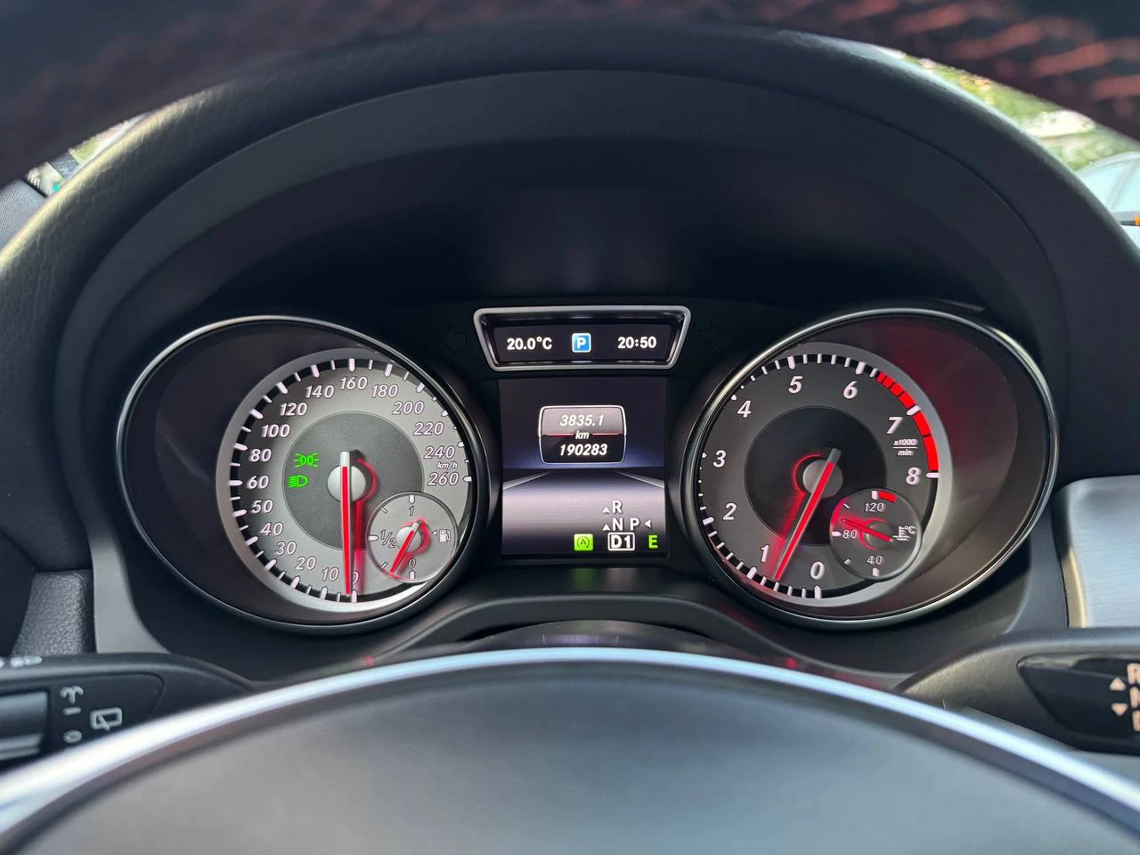 Mercedes-Benz CLA 250 Shooting Brake, снимка 12 - Автомобили и джипове - 53735612