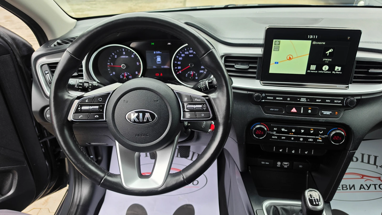 Kia Ceed 1.6* ����* ������* 2019�. | Mobile.bg � ����������� 11
