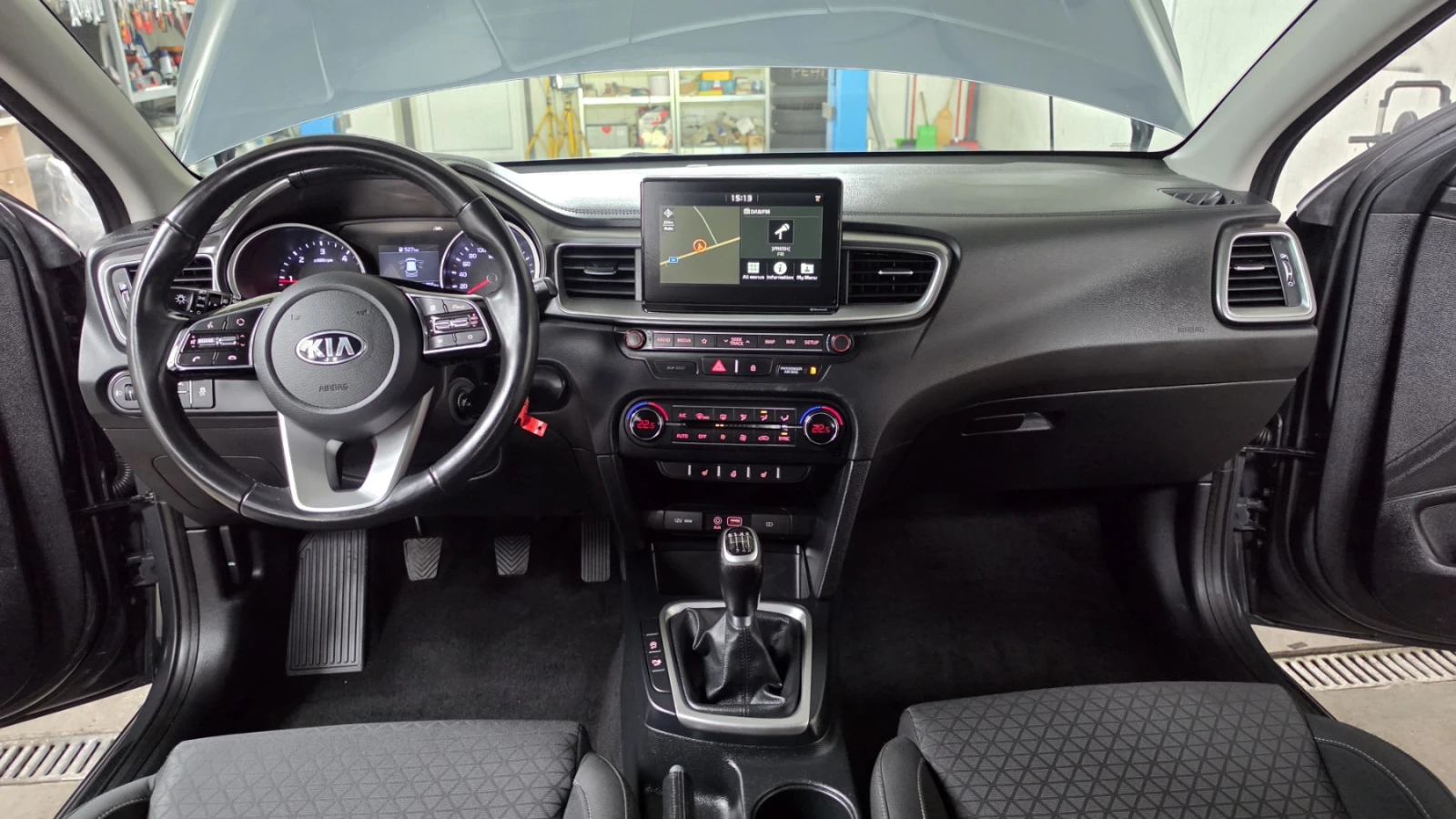 Kia Ceed 1.6* ����* ������* 2019�. | Mobile.bg � ����������� 13
