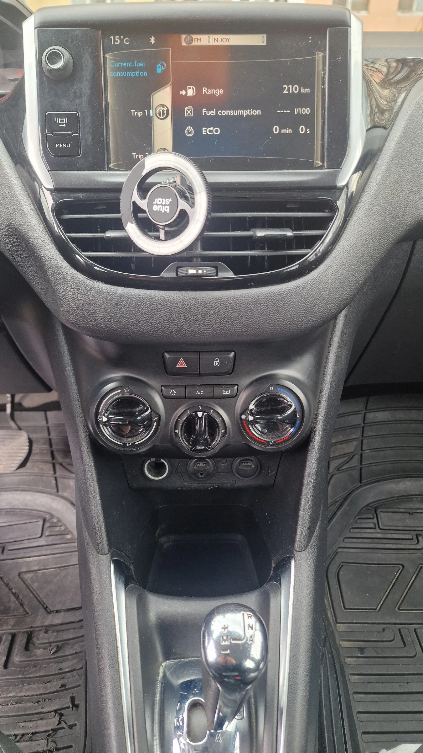 Peugeot 208, снимка 10 - Автомобили и джипове - 54431864