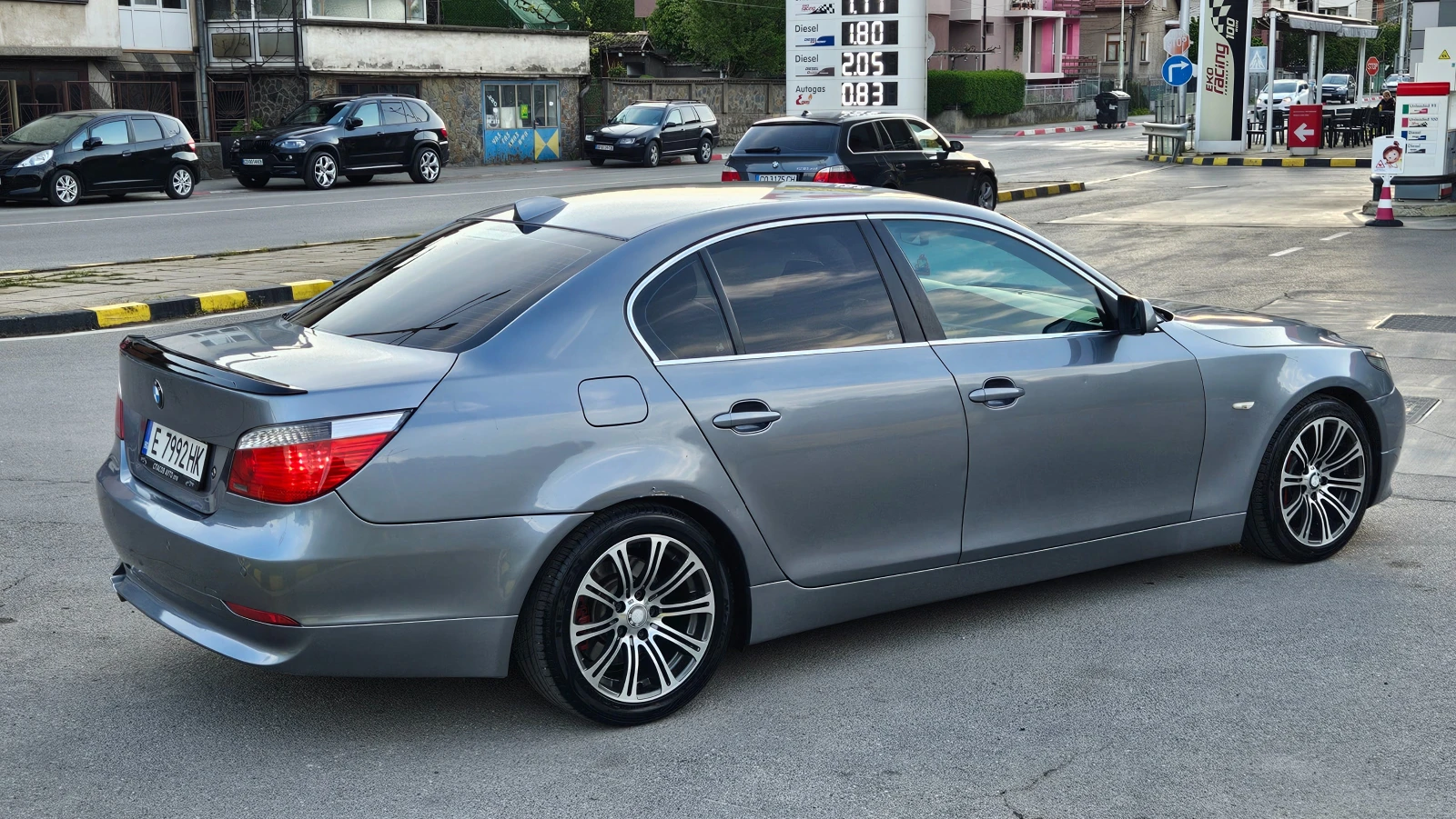 BMW 530 3.0 GAZ/AVTOMAT/NAVIG/KLIMATRON, снимка 6 - Автомобили и джипове - 54440788