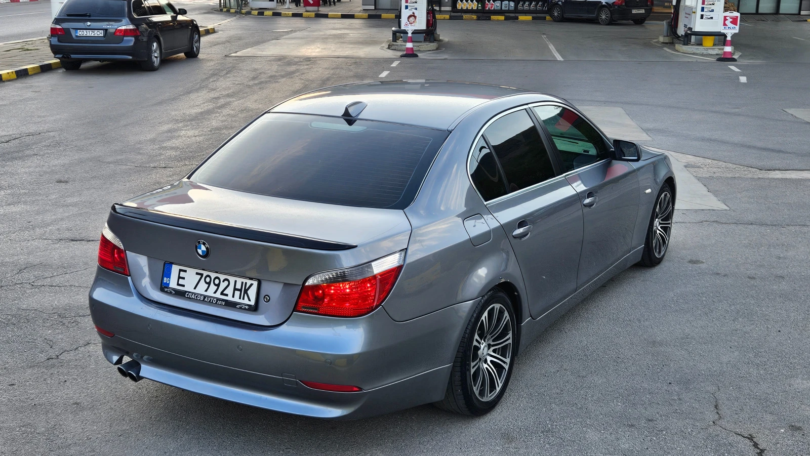 BMW 530 3.0 GAZ/AVTOMAT/NAVIG/KLIMATRON, снимка 5 - Автомобили и джипове - 54440788
