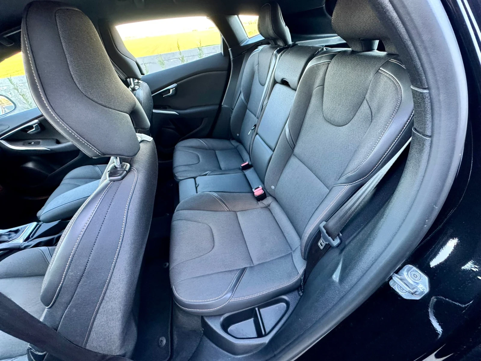 Volvo V40 Cross Country БАРТЕР/ЛИЗИНГ, снимка 8 - Автомобили и джипове - 54598981