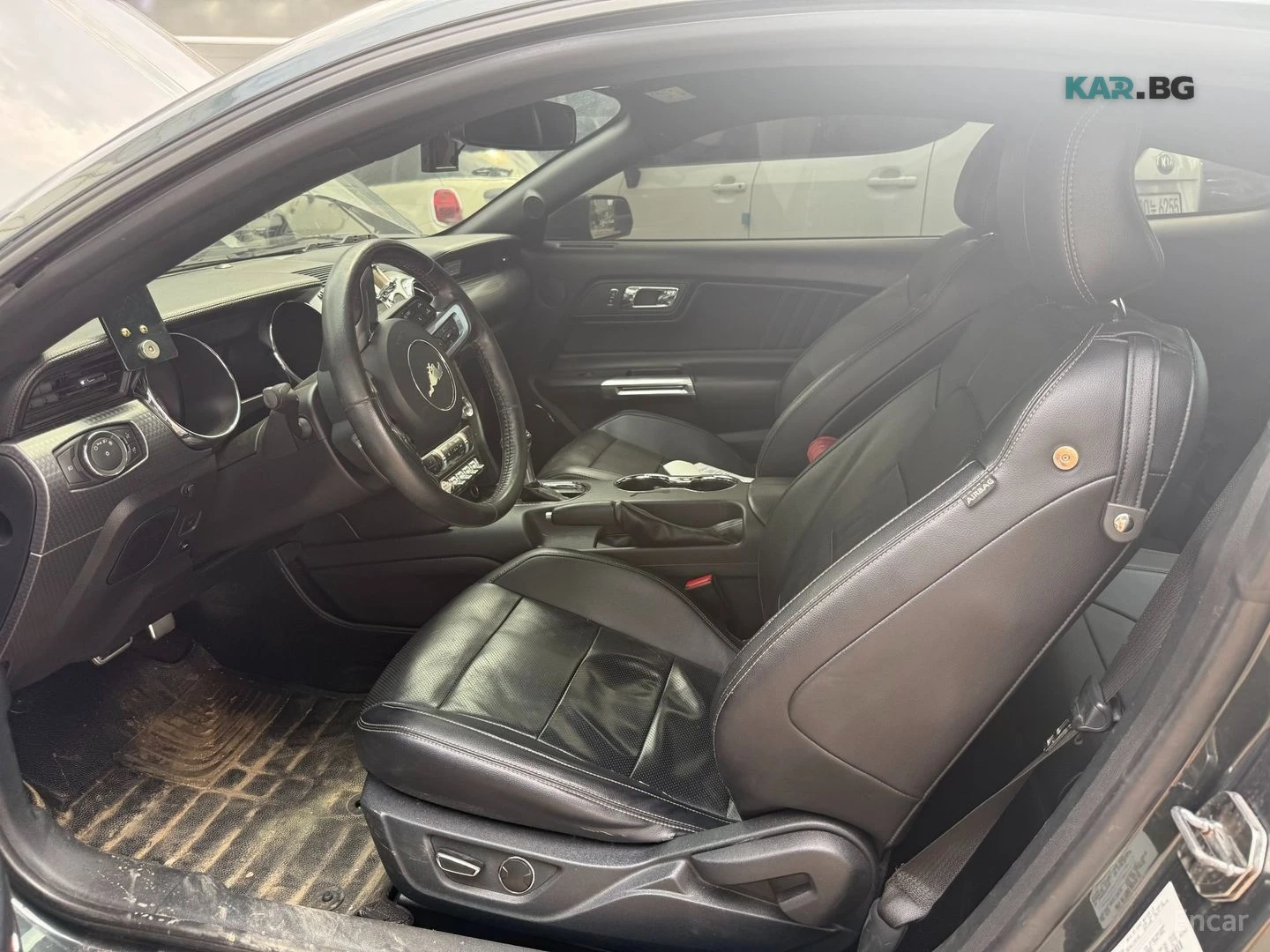 Ford Mustang 2.3 Eco Boost* ПОДГРЕВ* ОБДУХВАНЕ* NAVI* КОЖА, снимка 5 - Автомобили и джипове - 54955576