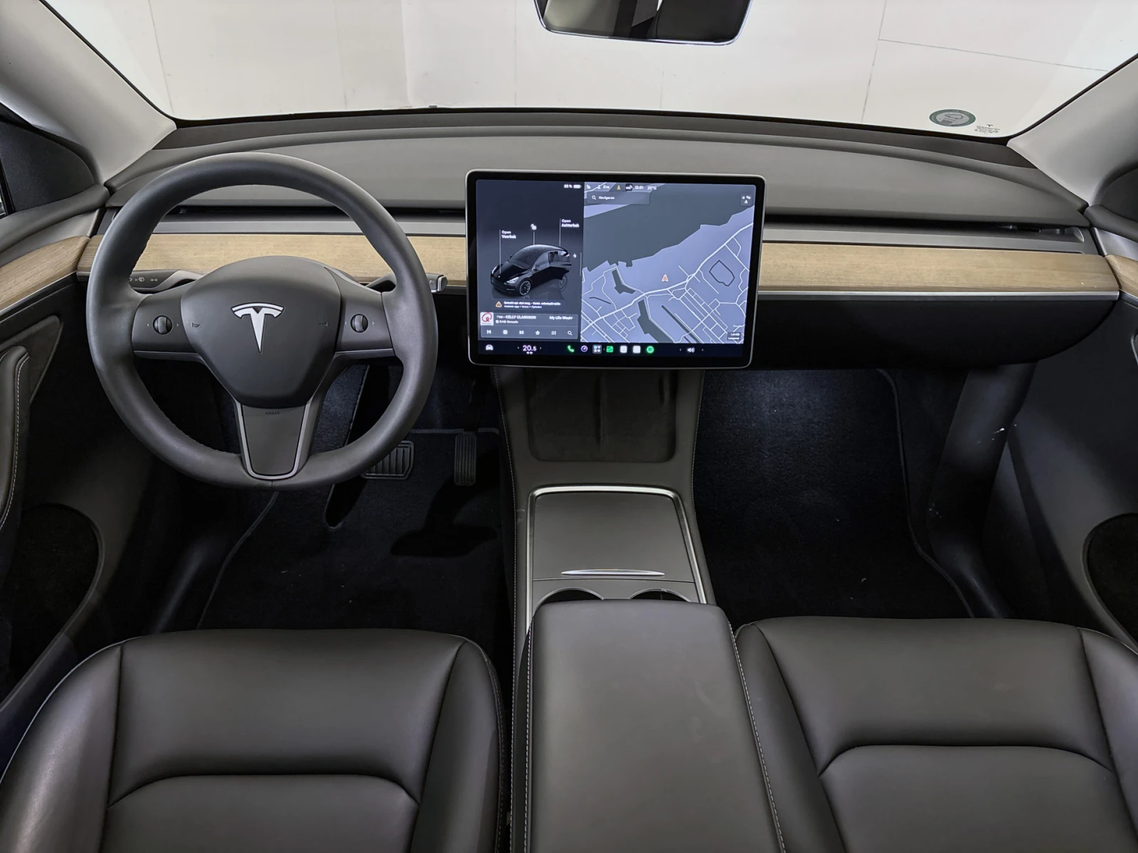 Tesla Model Y Long Range Dual Motor  46650 KM, снимка 8 - Автомобили и джипове - 55630602