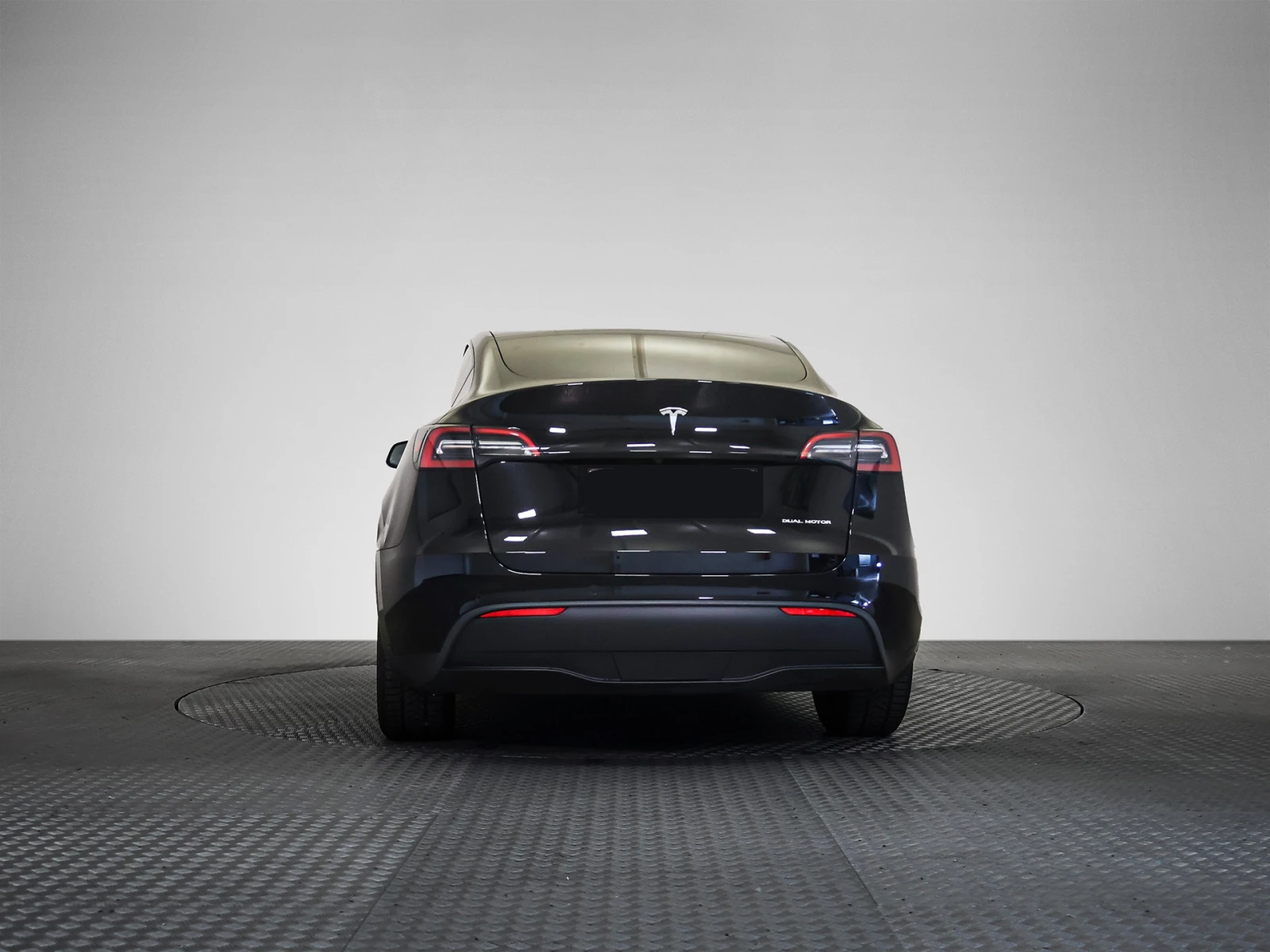 Tesla Model Y Long Range Dual Motor  46650 KM, снимка 5 - Автомобили и джипове - 55630602