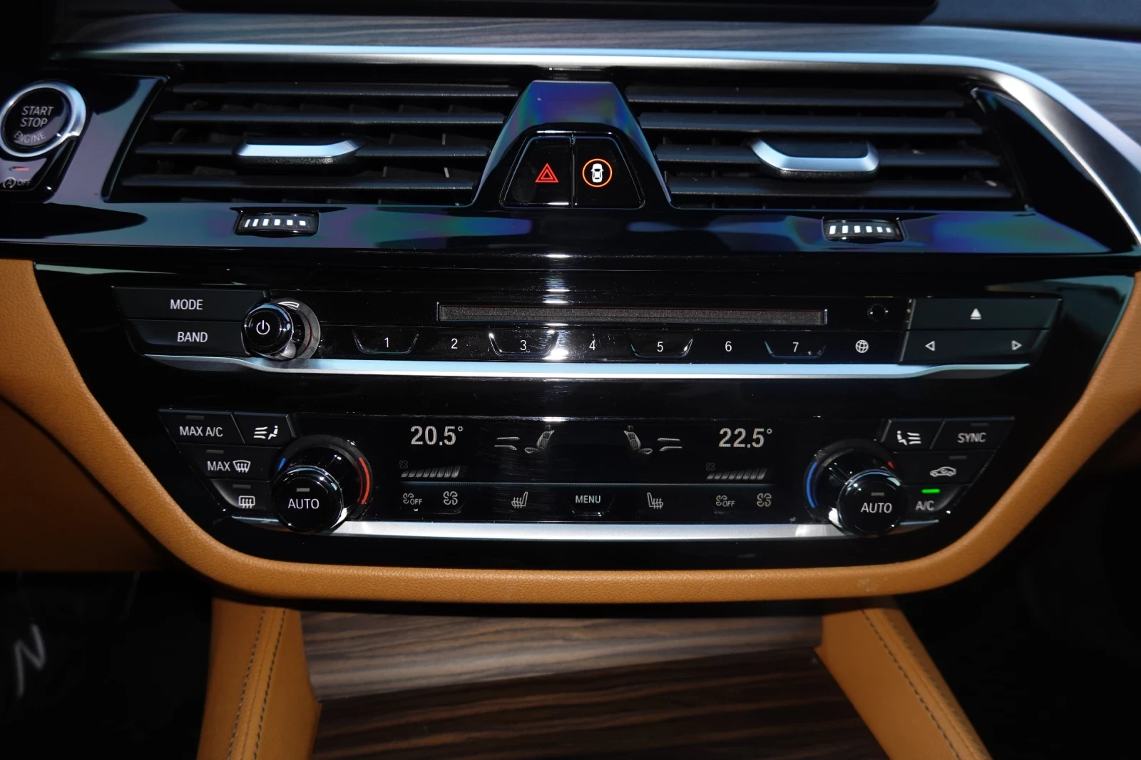 BMW 540 TOP/FULL/4x4, снимка 9 - Автомобили и джипове - 55647012