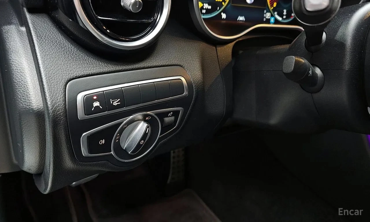 Mercedes-Benz C 200 * Coupe * КРАЙНА ЦЕНА ДО БЪЛГАРИЯ, снимка 15 - Автомобили и джипове - 55886554