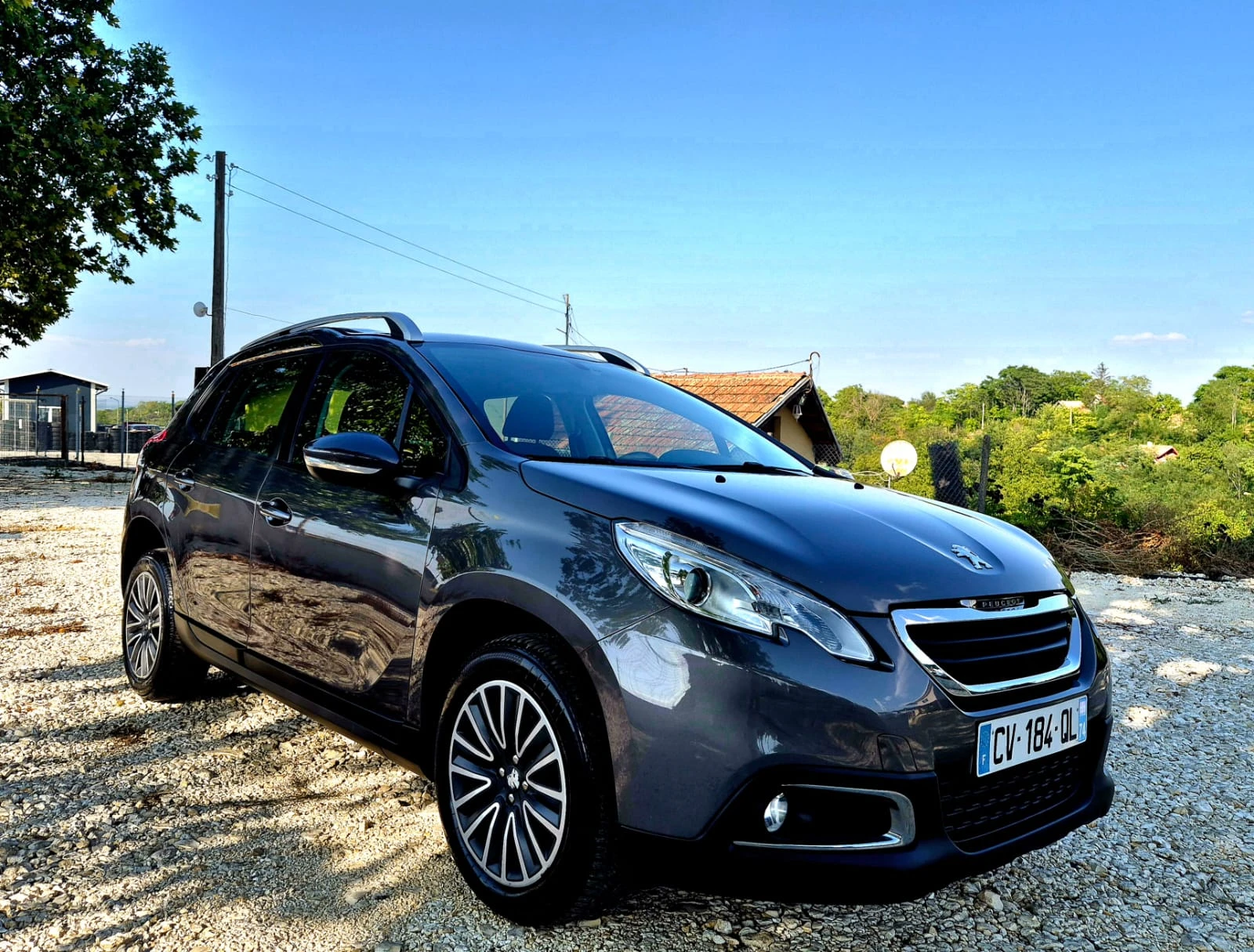 Peugeot 2008 1.6 HDI-Activ Navi, снимка 2 - Автомобили и джипове - 55937466
