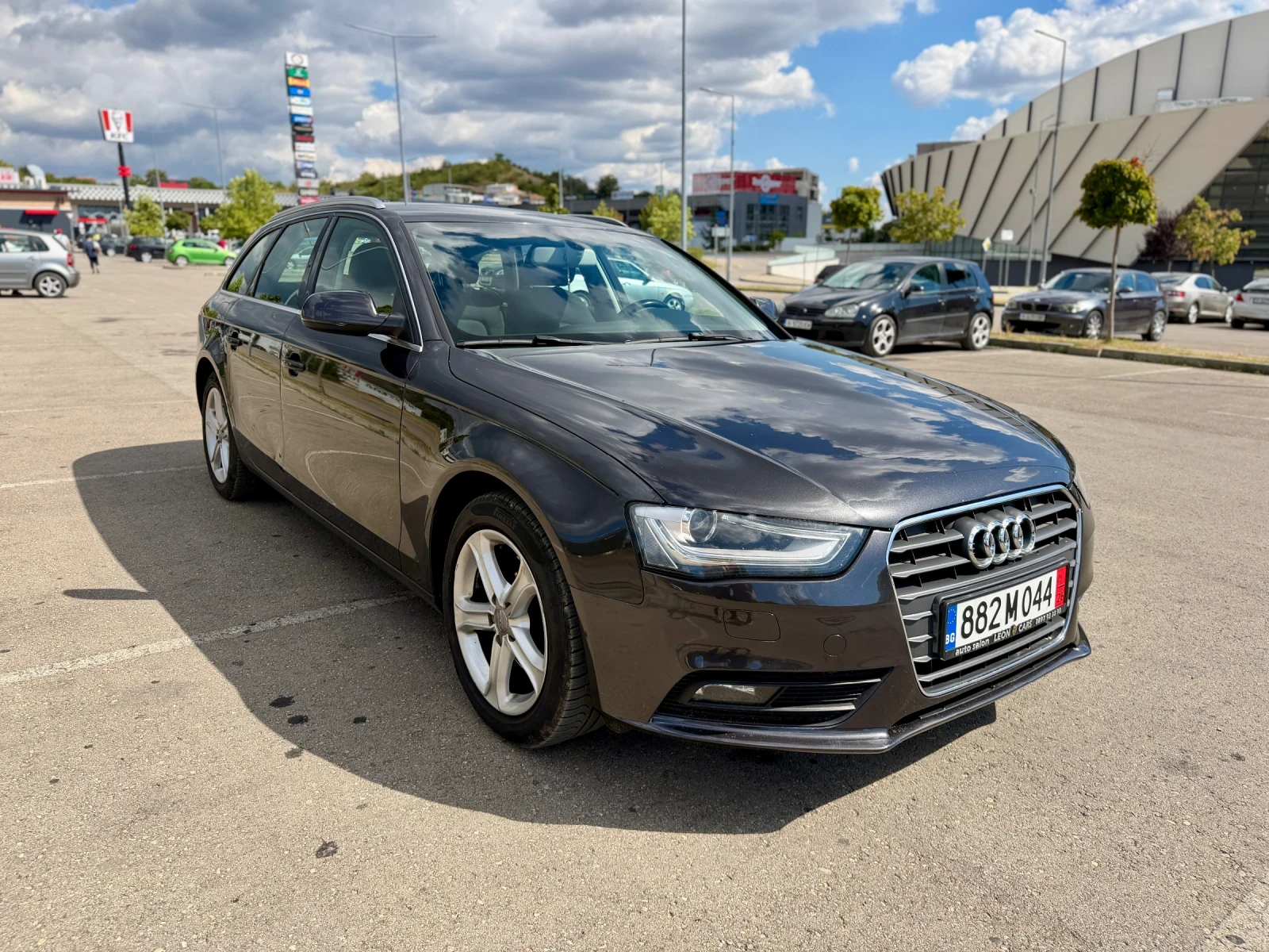 Audi A4 2.0 TDI-150 кс NAVI FACE, снимка 10 - Автомобили и джипове - 56031705