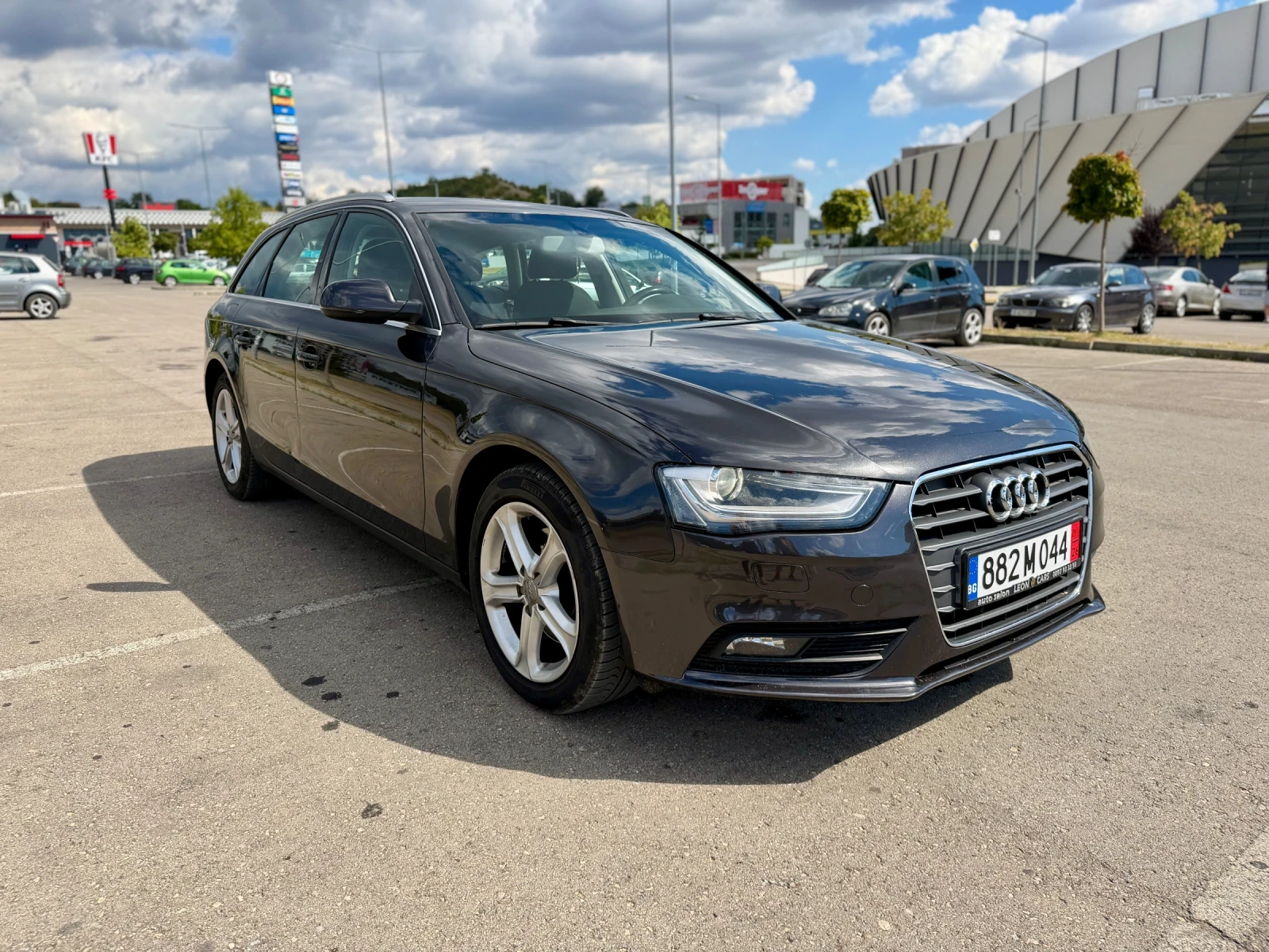 Audi A4 2.0 TDI-150 кс NAVI FACE, снимка 5 - Автомобили и джипове - 56031705