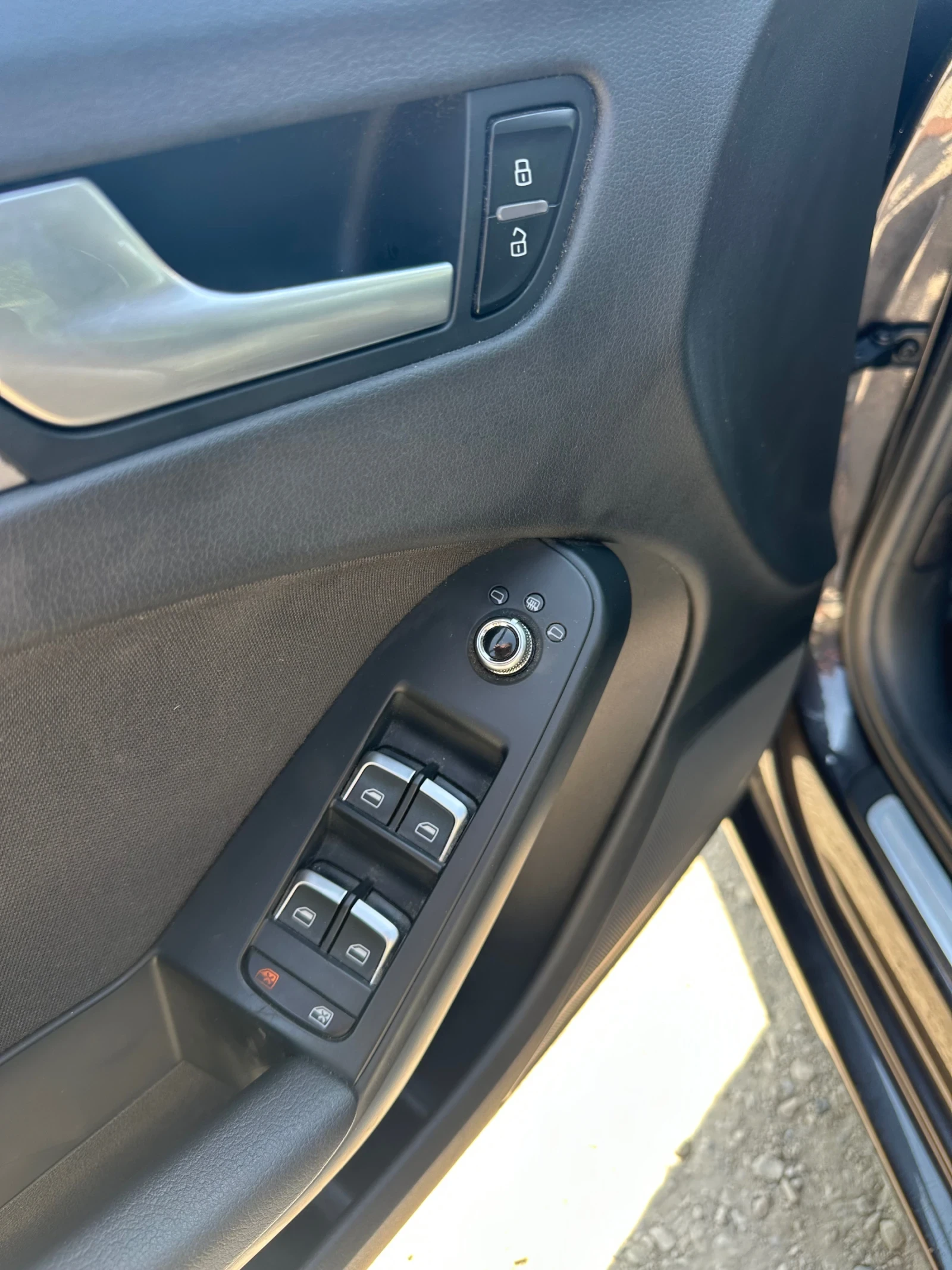 Audi A4 2.0 TDI-150 кс NAVI FACE, снимка 11 - Автомобили и джипове - 56031705