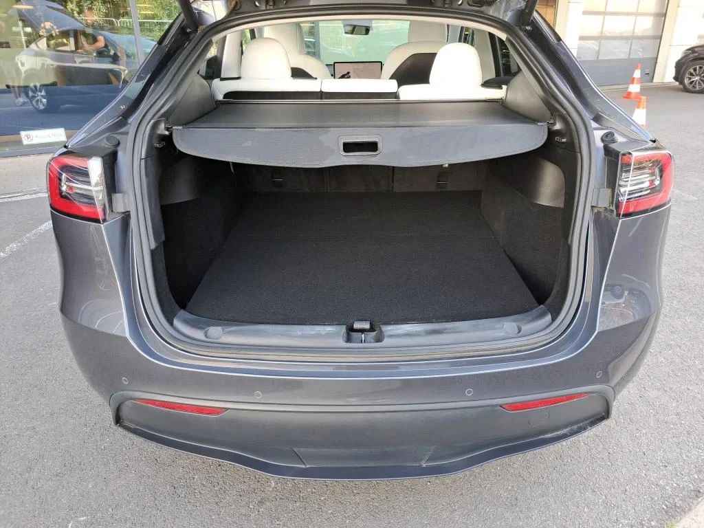 Tesla Model Y LONG RANGE DUAL MOTOR 91% SoH WHITE LEATHER, снимка 5 - Автомобили и джипове - 56220710