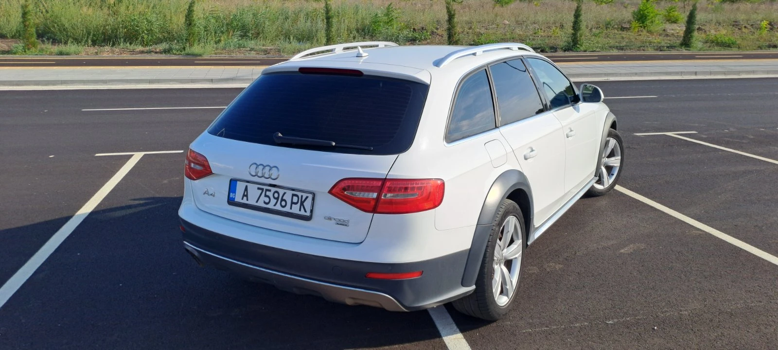 Audi A4 Allroad 2.0TDI, снимка 4 - Автомобили и джипове - 56416332