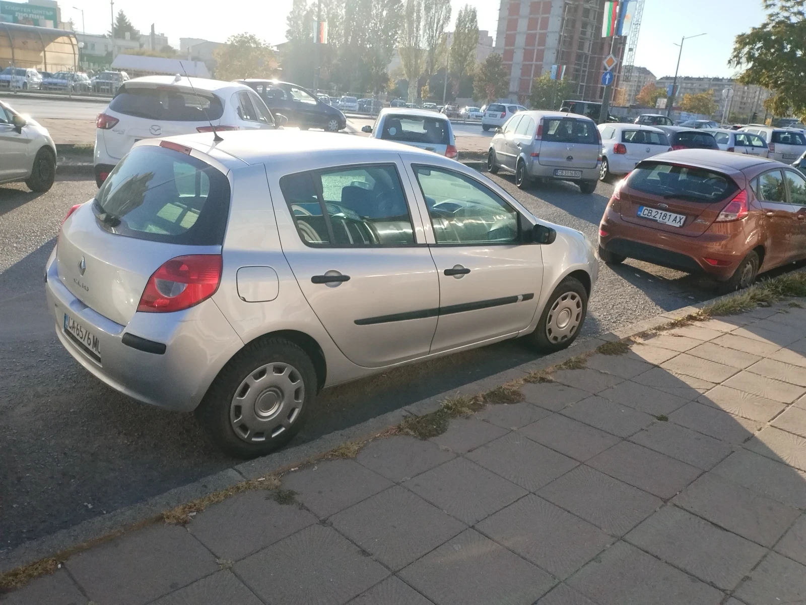 Renault Clio, снимка 8 - Автомобили и джипове - 56485867