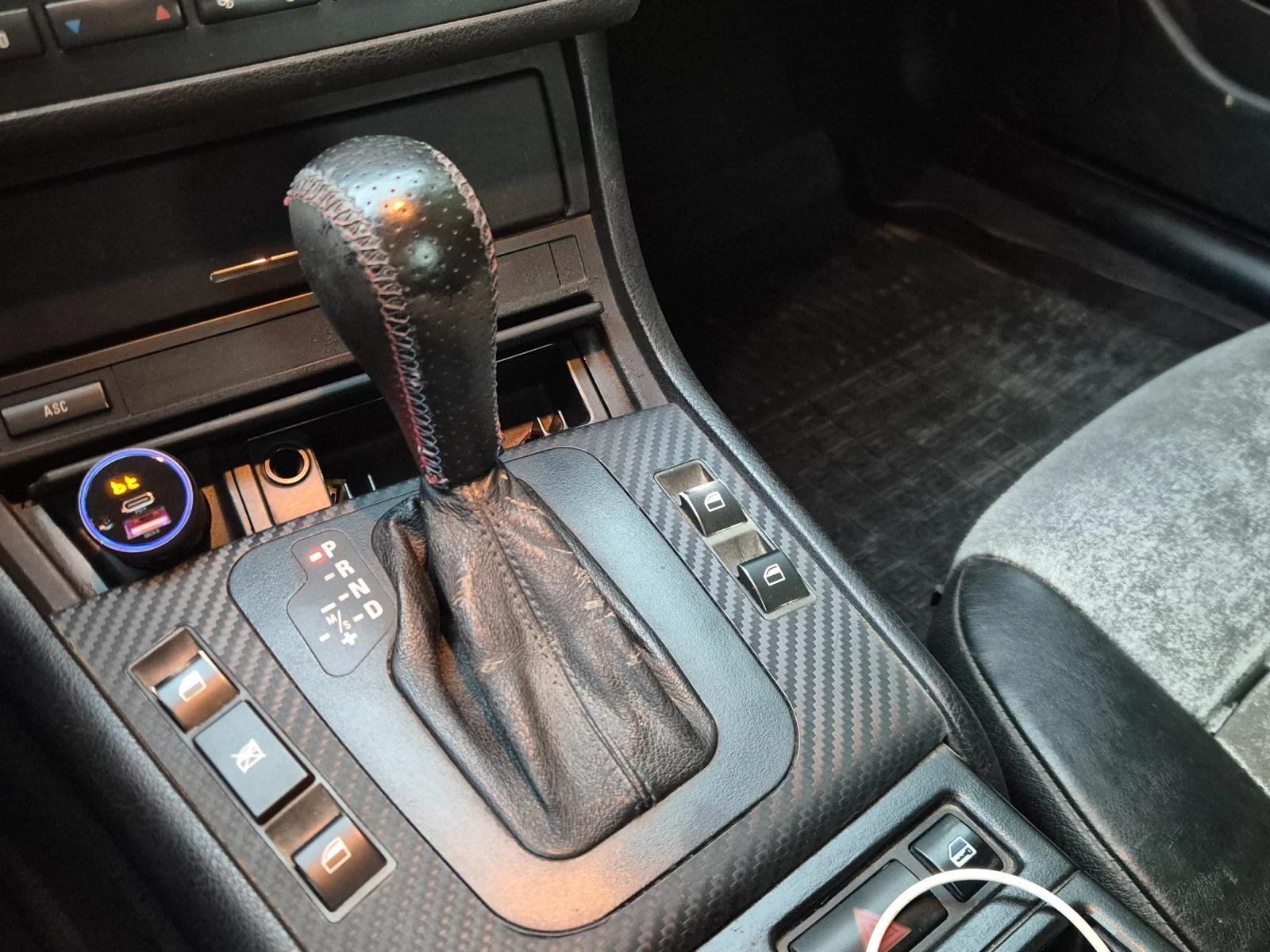 BMW 320, снимка 7 - Автомобили и джипове - 56705593
