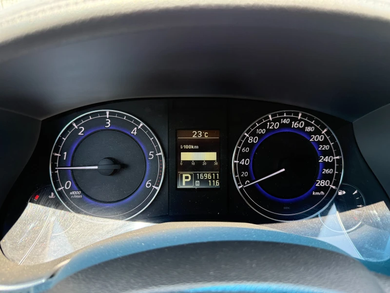 Infiniti Ex30 Всички екстри!, снимка 13 - Автомобили и джипове - 45974880