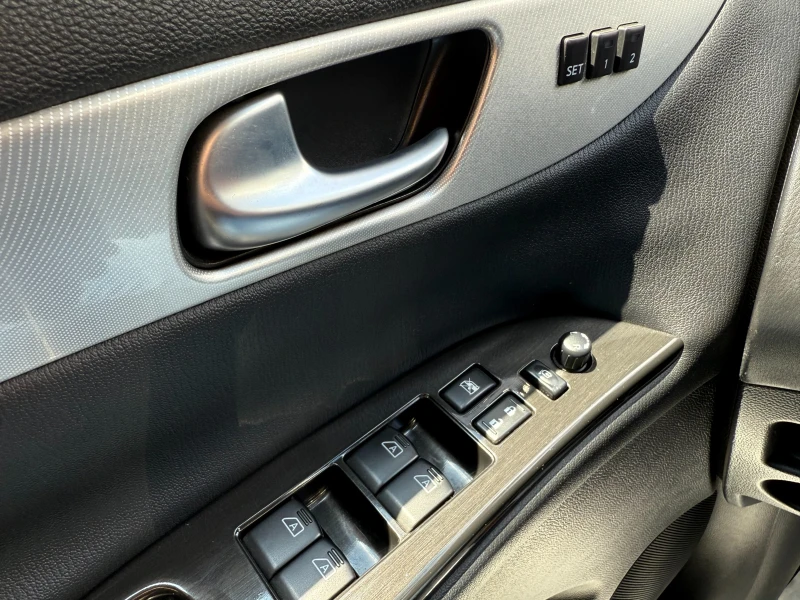 Infiniti Ex30 Всички екстри!, снимка 15 - Автомобили и джипове - 45974880