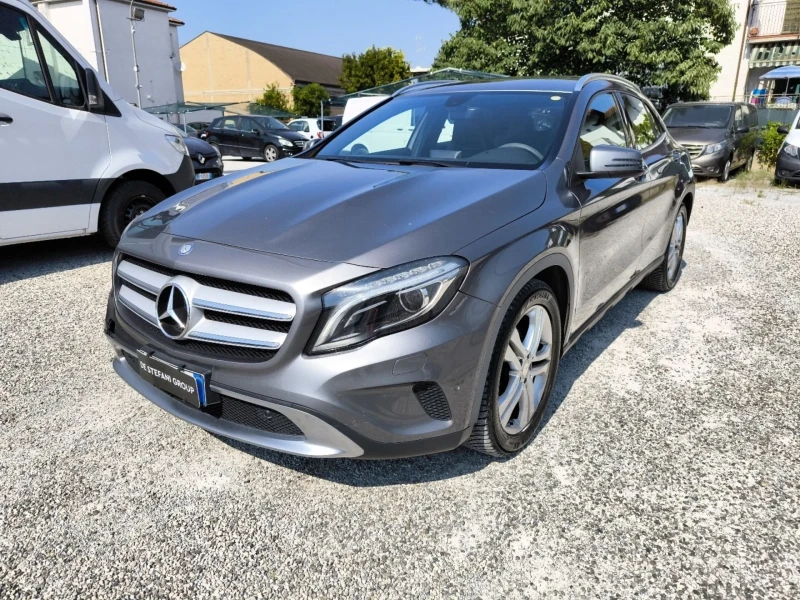 Mercedes-Benz GLA 200 4Matic, снимка 1 - Автомобили и джипове - 47306285