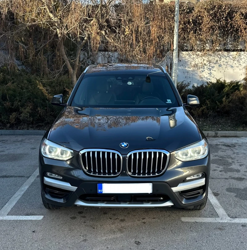 BMW X3 Executive * FULL * 360 * Panorama * Подгреви * , снимка 2 - Автомобили и джипове - 48394906